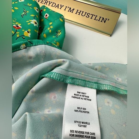 Nordstrom Ava & Yelly floral green spring flowing button up dress, size 10Y - Picture 9 of 10